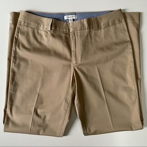 Banana Republic Stretch Logan Fit Khaki Pants